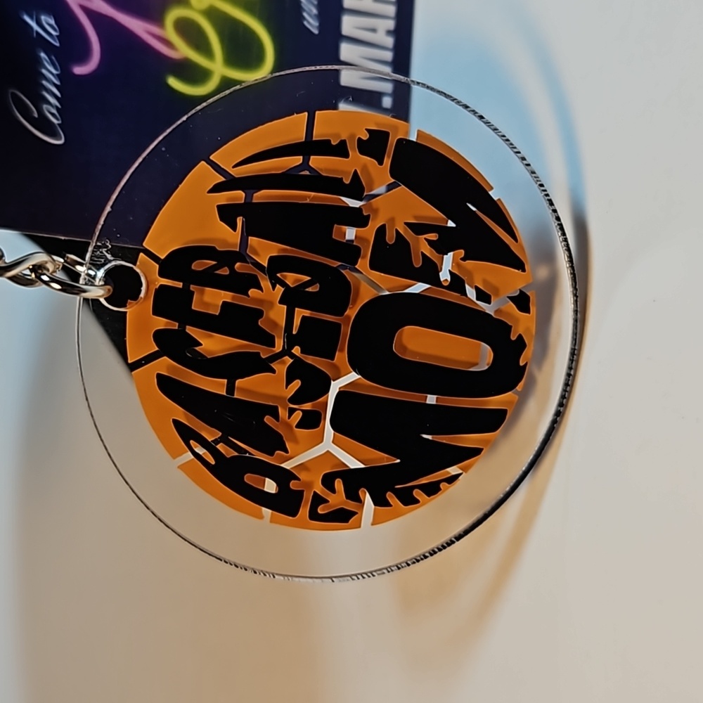 Customized Personalized Baseball Mom Keychain - Picture 2 of 3